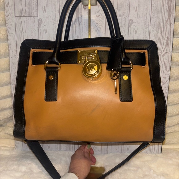 Sold - Picture 2 of 10